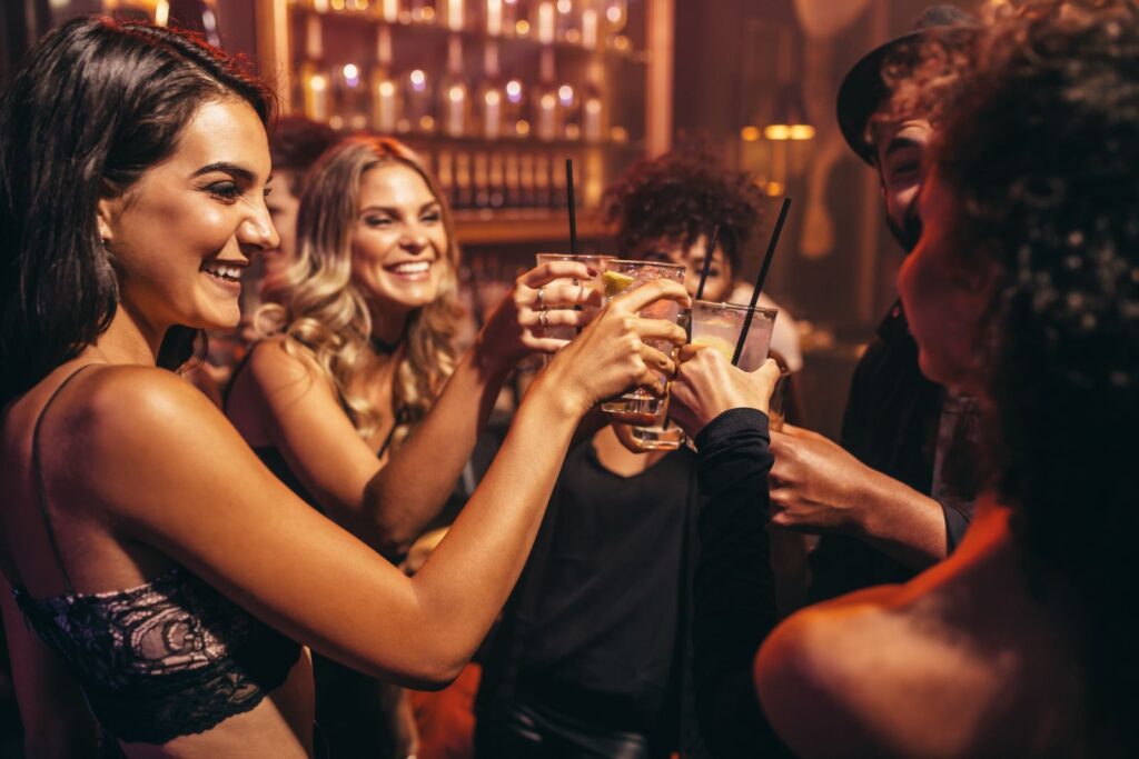 group of friends enjoying drinks together